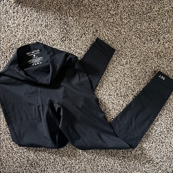 SET Active Sleek Black Leggings - Picture 1 of 2